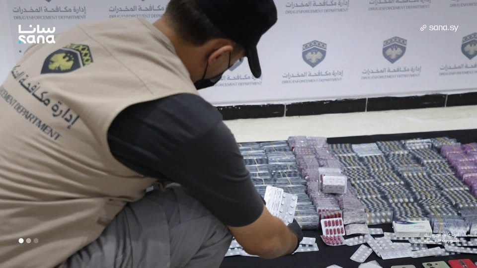 نفّذ فرع مكافحة المخدرات في محافظة دير الزور مداهمةً أمنيةً خاطفة